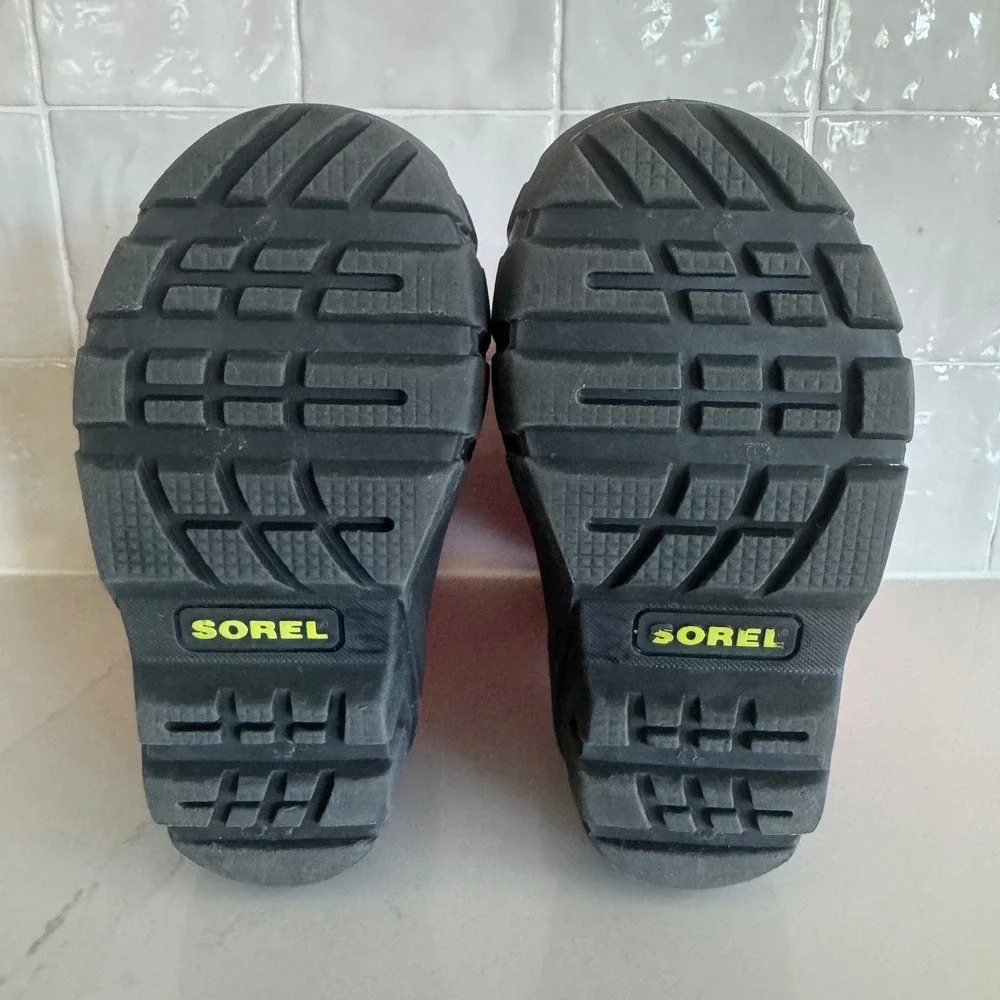 Sorel Snow Commander Boots Girls 10 Pink Floral‎ Waterproof Insulated